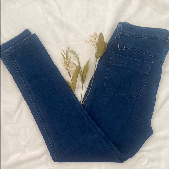 PEARL IZUMI Women's Jeans Denin Stretch.
Size 10 - Picture 3 of 8